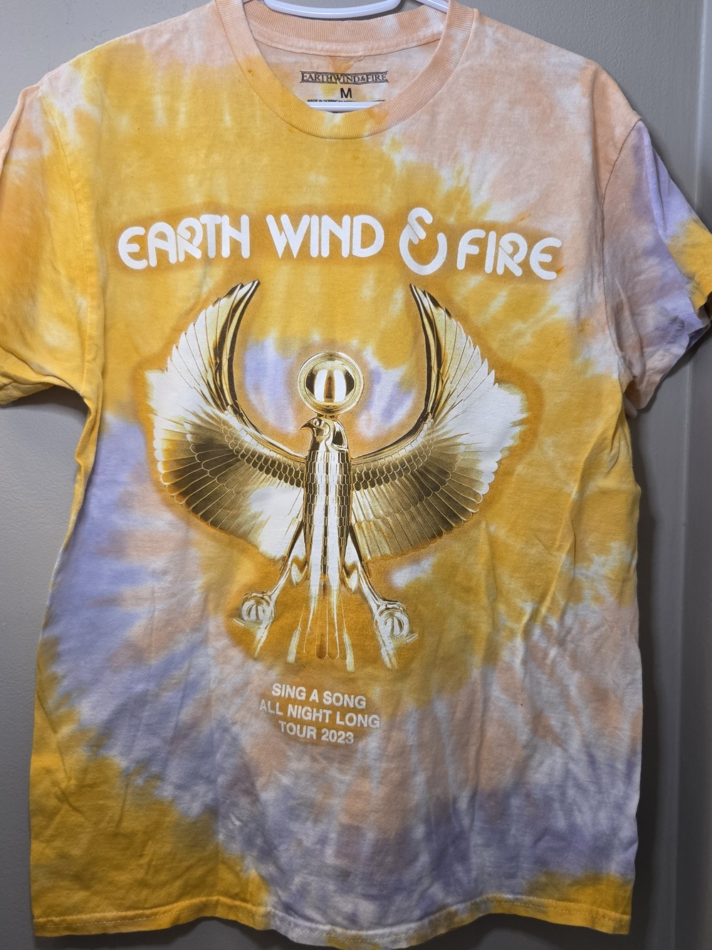 Earth, Wind & Fire Tour Shirt Tie Dye Size Medium